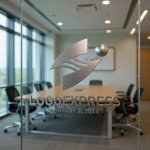 画像9: Sと人物のダイナミックなロゴ (9)