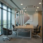 画像9: 人型と柱が融合したT字の建設ロゴ (9)