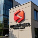 画像8: 躍動感あるSの六角形ロゴ (8)