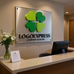 画像8: 四つ葉のクローバーとプラスのヘルシーロゴ (8)