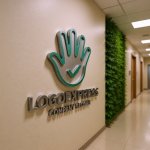 画像15: 手とチェックマークの安心ロゴ (15)