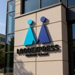 画像8: 二つのMと人型が連なる成長ロゴ (8)