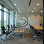 画像9: 八角形と数字の8が織りなす力強いロゴ (9)