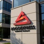 画像9: S字と三角形の力強い成長ロゴ (9)