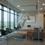 画像9: 重ねられたWとMのロゴ (9)