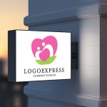 画像9: 親子の愛と成長を育むハートと芽のロゴ (9)