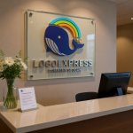 画像8: カラフルな虹とクジラの希望ロゴ (8)