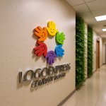 画像15: 笑顔の手で作られた輪のロゴ (15)