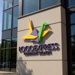 画像8: カラフルな折り鶴のロゴ (8)