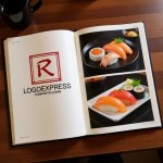 画像9: 和風の筆記体「R」が示す情熱と信頼のロゴ (9)