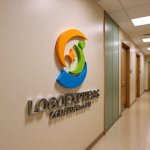 画像15: Sと人型輝く星が示す成長と希望のロゴ (15)