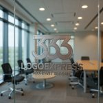 画像9: リズムと調和を象徴する「333」のロゴ (9)