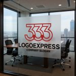 画像11: リズムと調和を象徴する「333」のロゴ (11)