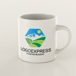 画像8: 山、太陽、緑の大地で構成された自然の六角形のロゴ (8)