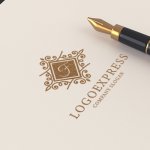 画像12: 金色の装飾的な「F」のロゴ (12)