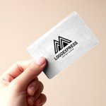 画像10: 力強くそびえ立つ、山を象ったMのロゴ (10)