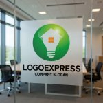 画像8: 電球の家とエコなアイデアのロゴ (8)