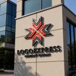 画像8: X字型に広がる矢印のダイナミックロゴ (8)