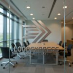 画像9: スピード感あふれるグラデーション矢印ロゴ (9)