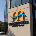 画像8: M字と波の爽やかモダンロゴ (8)