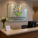 画像8: 脊柱と癒しの手が生み出す健康ロゴ (8)